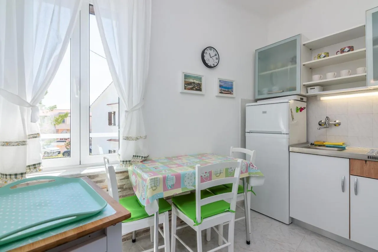 Apartment Luiza With Terrace Baska   Baska (Krk)